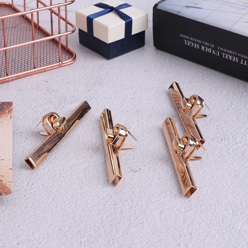 Рисунок 3 - [YU] Металлическая застежка