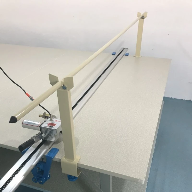 Low price scissors cloth end cutting machine straight knife textile tablecloth crimping blinds curtain cutting machine