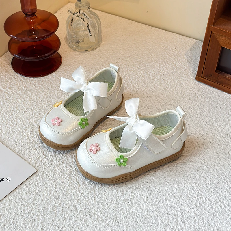 

New Sweet Floral Mary Jane Children Flats Litte Girls Cosy Shallow Leather Shoes Fashion Applique Princess Toddler Dress Shoes