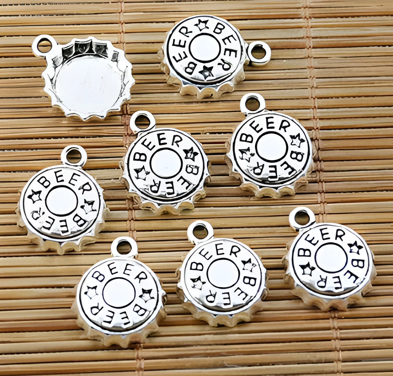 

20pcs 14mm Alloy matel tibetan silver bottle cap pendants HWEF1618