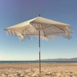 Parasol de jardin en macramé de luxe personnalisé, frange extérieure blanche, toile en bois, parapluie de plage Boho avec glands