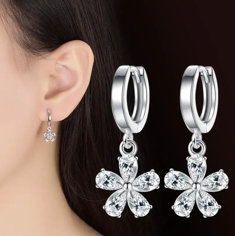 Moissanite 5 Petal Flower Hoop Earring for Women 925 Sterling Silver Moissanite Diamond Creole Huggies Earring Gift Jewerly