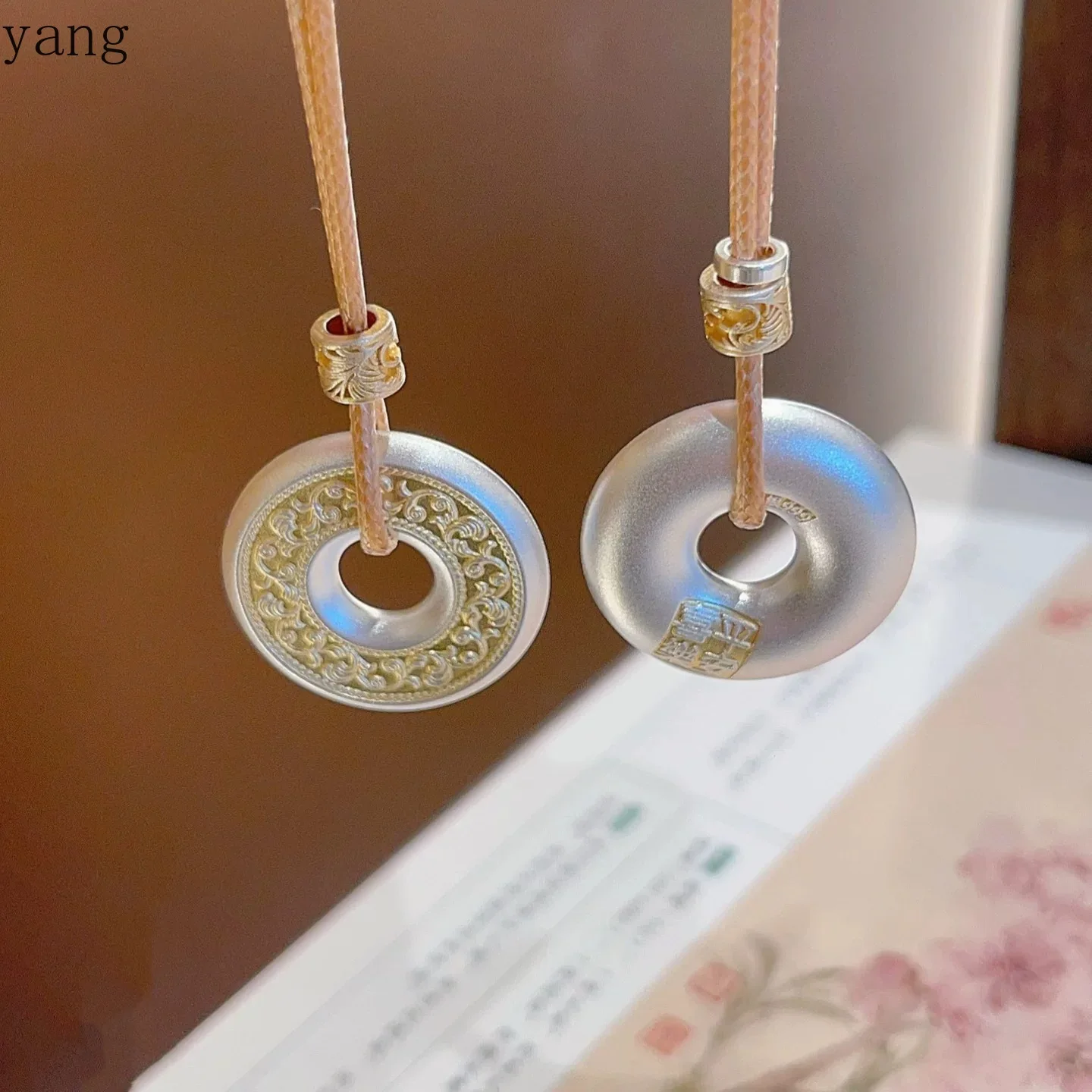 CX gold-painted peace and joy peace buckle Tang grass pattern new Chinese no matter card