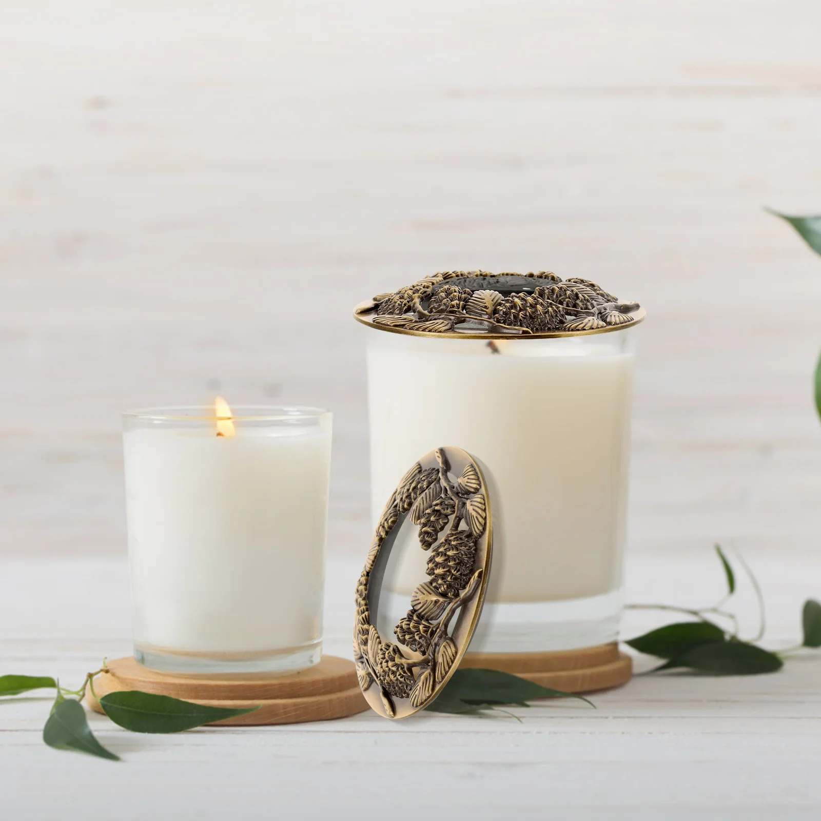 

Embedded Scented Jar Cover Hollow Windproof Metal Lid Zinc Alloy Heat-Gathering Topper Scented Candles Metal Cover