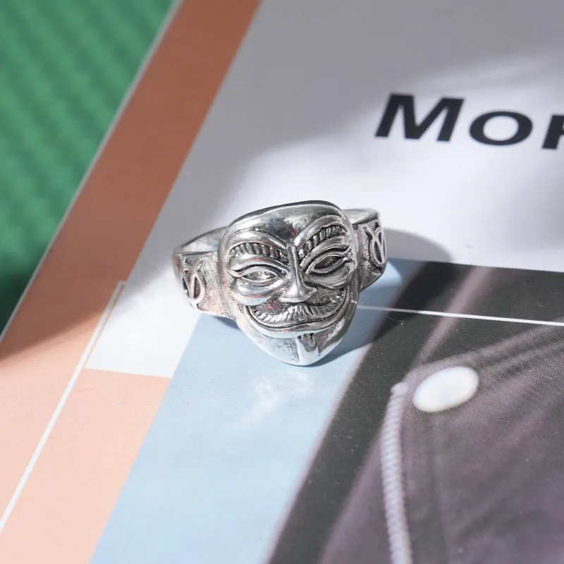 Huaya V Character Revenge Squad Mask Rings for Men Make Old Silver Frosted Classic Fashion Jewelry Accessories
