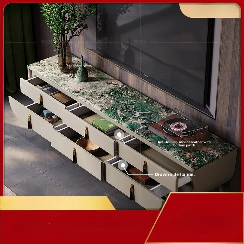 

Большая вилла с плоской планировкой, гостиная, выполненная на заказ в современном стиле, с высококачественной отделкой из мрамора.