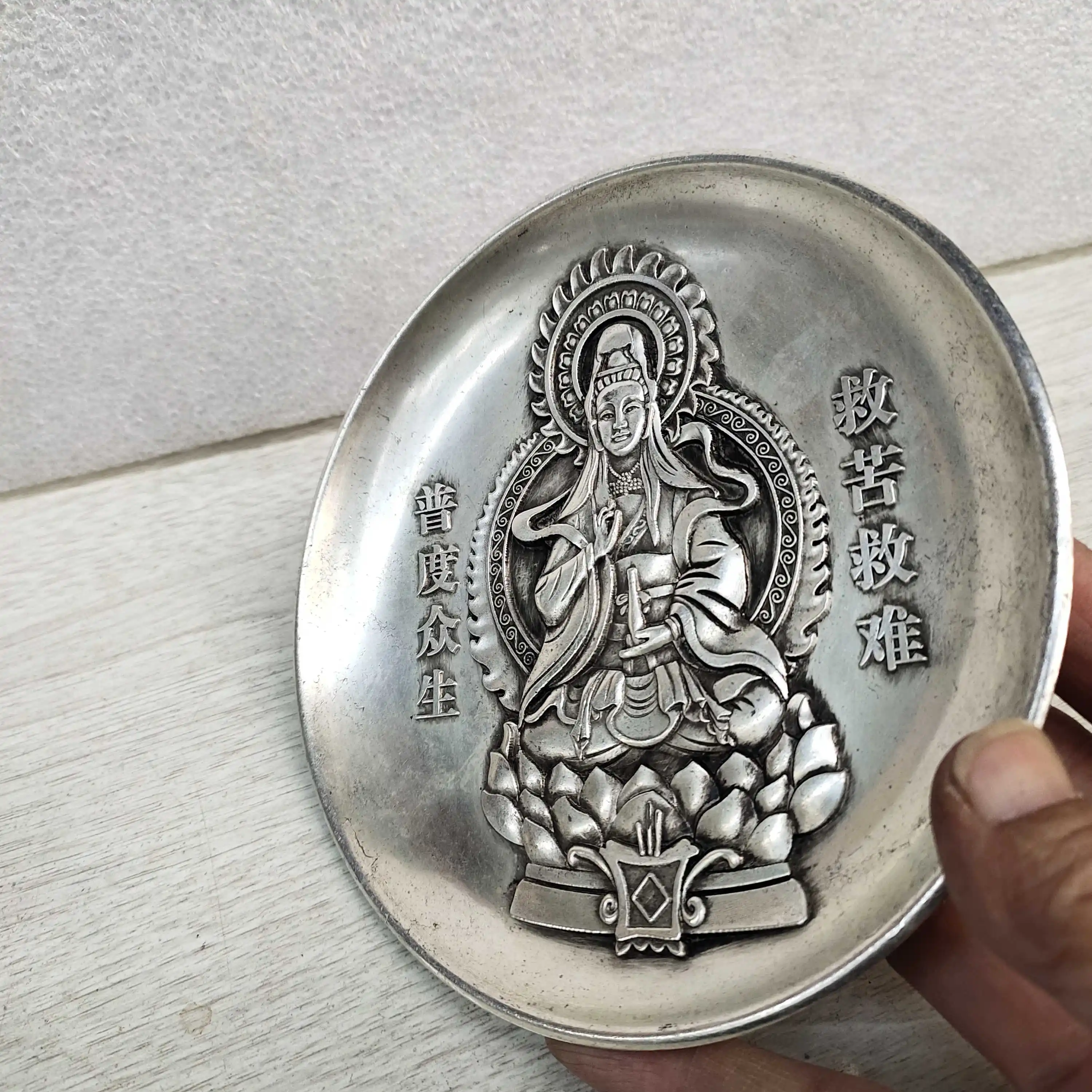 white copper silver-plated relief Guanyin plates, saucers, home decoration technology