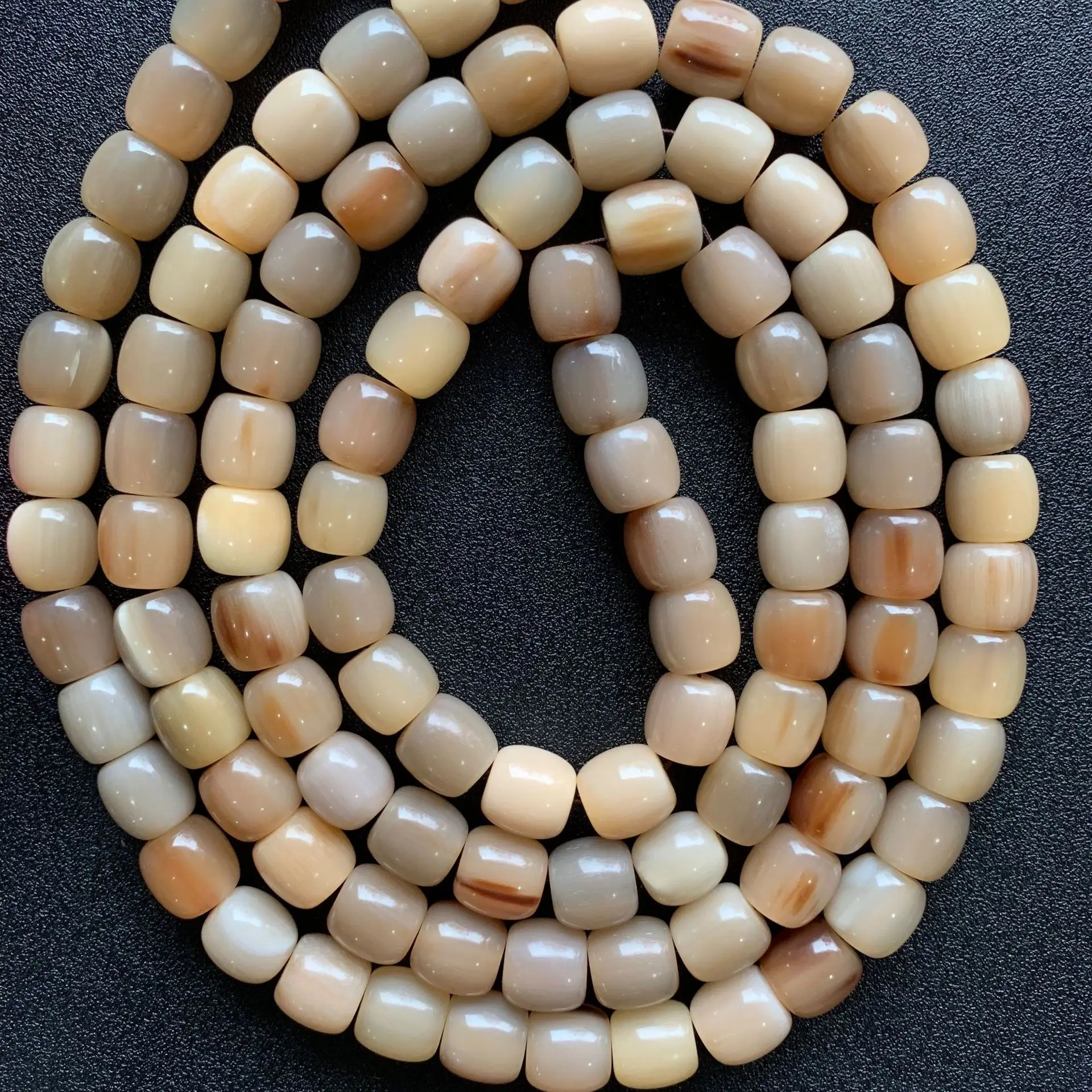 

Natural Buffalo Horn Products Buffalo Horn Necklace Handmade Natural White Horn Buddha Beads Buffalo Horn Beads Barrel Beads