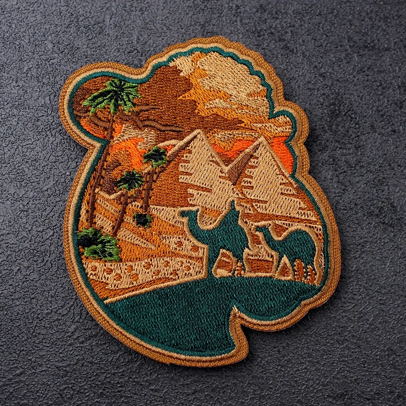 Camel Size:7.3x9.0cm Patches Embroidery Applique Ironing Sewing Supplies Decorative Badges For Clothing Green