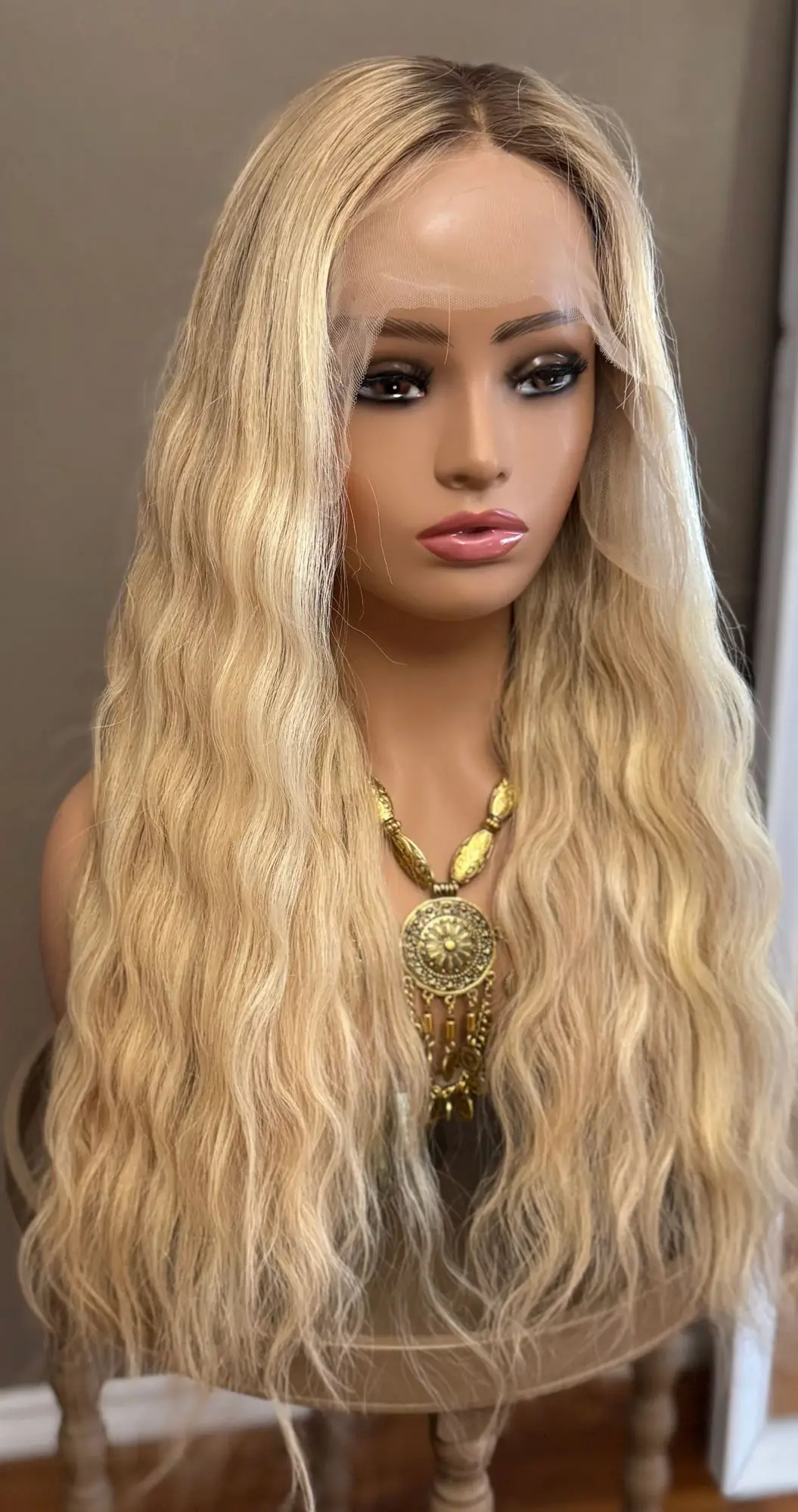 نظرة واقعية أشقر فاتح لينة الظل الجذر موجة عميقة شعر مستعار اصطناعي 24 "طويل طول شعر مستعار مختلط 13x4 HD الدانتيل شعر مستعار أمامي الاستخدام اليومي #2