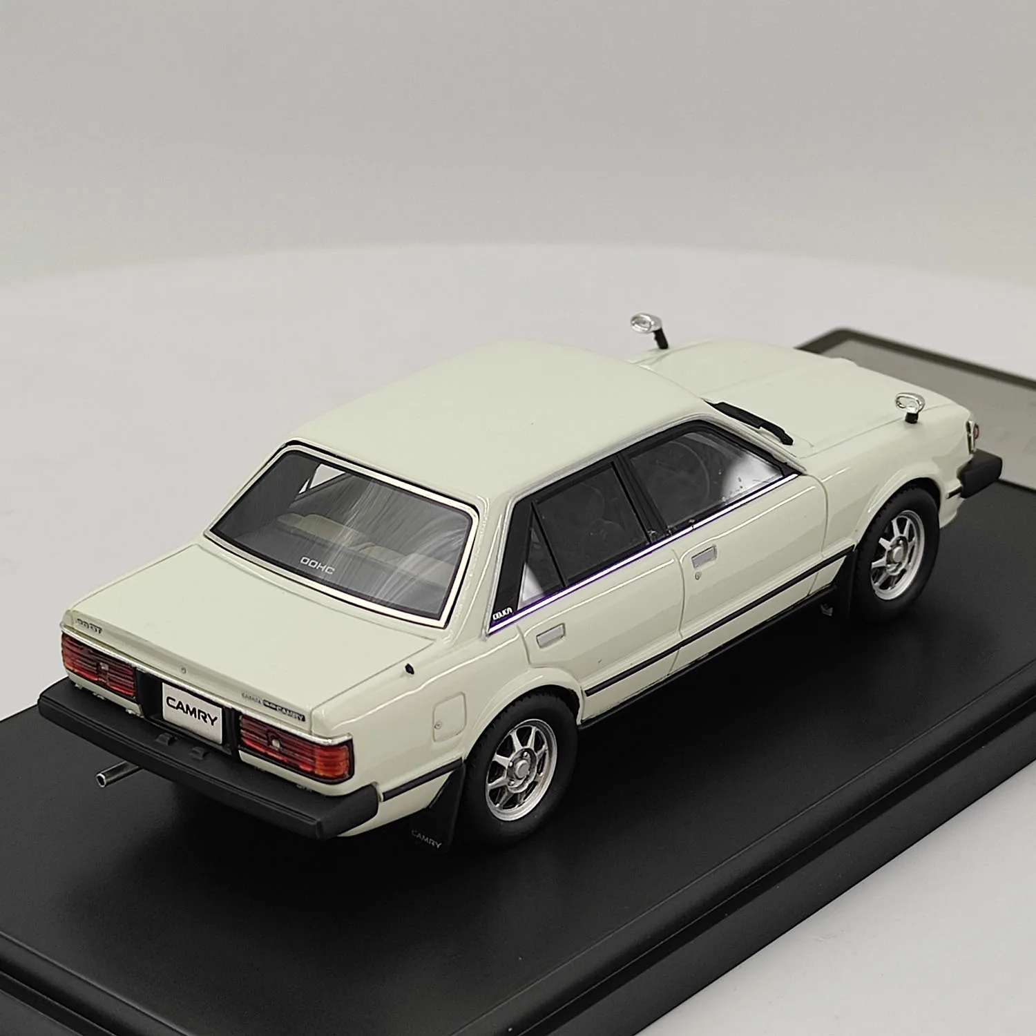 Modello di auto in resina Toyota Camry CELICA 2000 GT 1980 in scala 1:43 Hi-Story