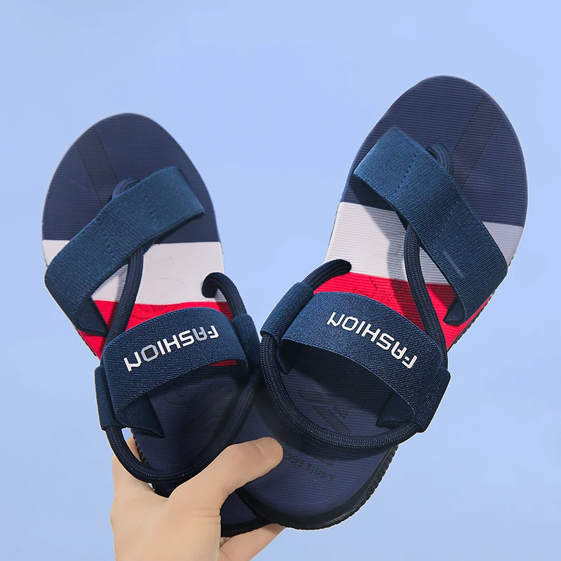 Sandali da spiaggia alla moda con fondo oversize a doppio strato in EVA di vendita calda