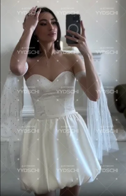 Maßgeschneiderte, schlichte, weiße, schulterfreie Cocktailkleider mit Blumenmuster, A-Linie, bauschig, über dem Knie, Brautkleid für Damen – Detail 5