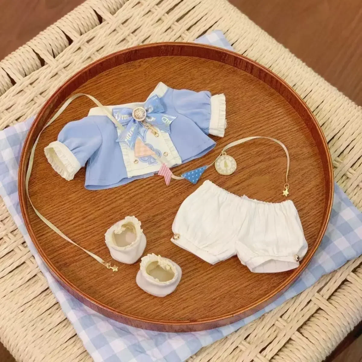 Vestiti per bambole in cotone da 20 cm Vestito stile scolastico blu con cappello da coniglio a orecchio lungo Accessori per vestire bambole in peluche carine