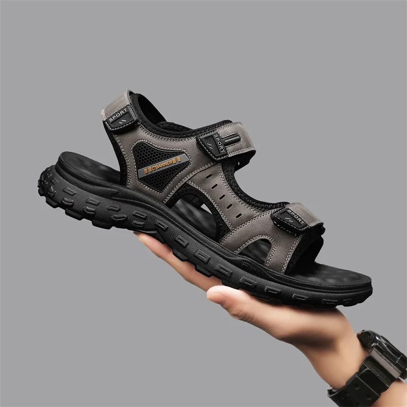 Summer Sandals Men Slippers Outdoor Beach Casual Shoes Indoor Durable Anti Slip Peep Toe New Breathable Male Shoes 