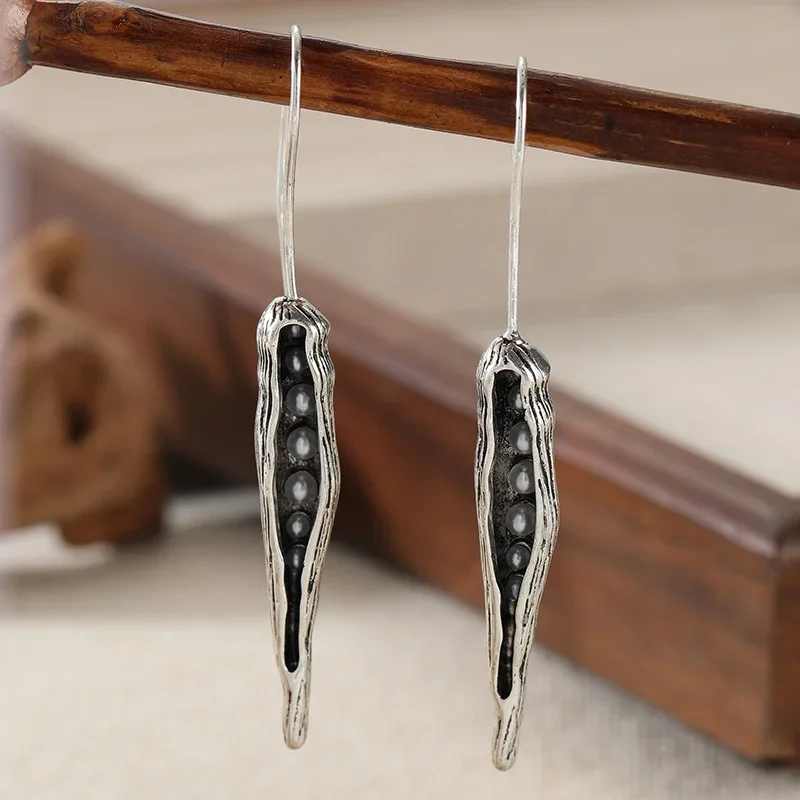 Vintage Pea Clip Shape Long Dangle Earrings Artistic Countryside Style Silver Plated Women's Earring Daily Fashion Jewelry