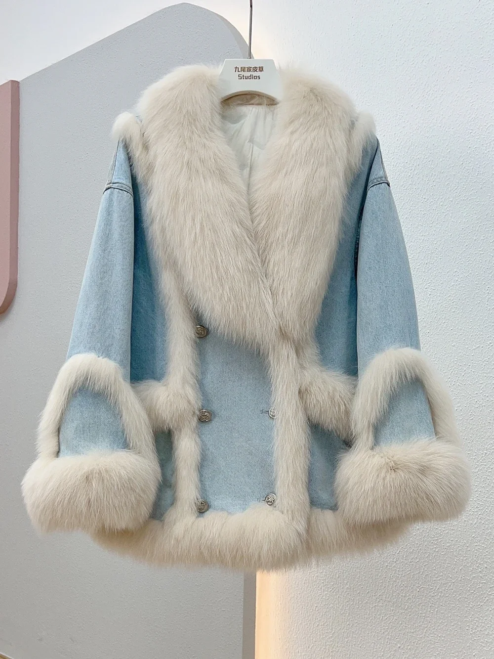 

Denim Splicing Real Fox Fur Coat 2023 Winter Goose Down Inner Fluffy Collar Jackets Young Medium Long Fashion Women's Clothing