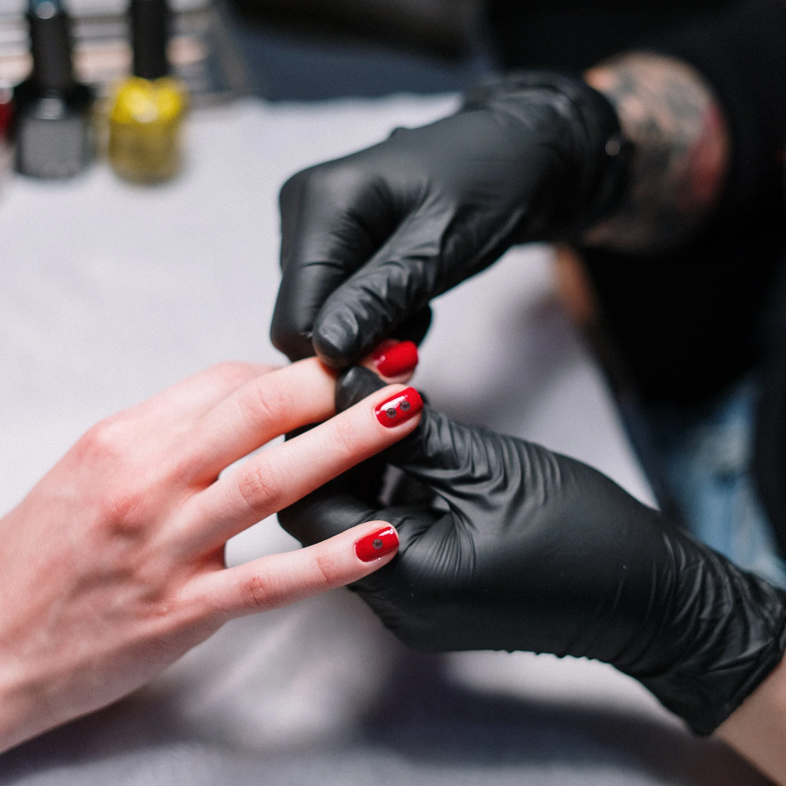 Zestaw 1440 szt. głęboko fioletowych cyrkonii do paznokci, 2,8 mm, płaskie kamienie, błyszczące ozdoby, zestaw do samodzielnego zdobienia paznokci w salonie i w domu.