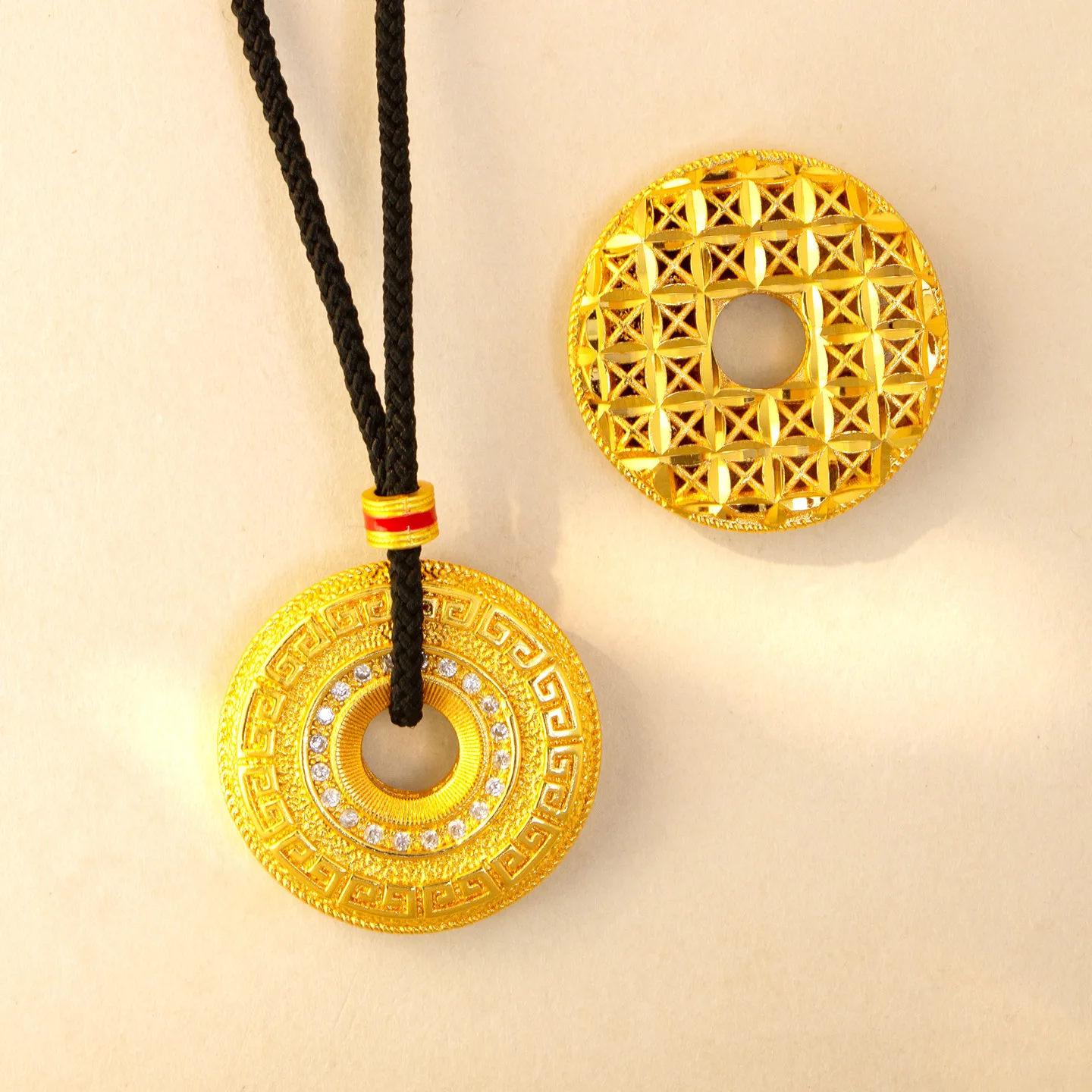 9999 gold point diamond auspicious charm pendant with elegant court-style delicate hollowed-out sweater chain for women