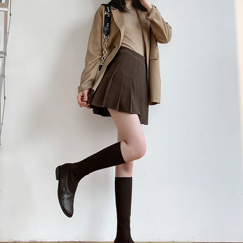 Faldas acampanadas de cintura alta coreana para mujer, Falda plisada de lana gruesa de estilo universitario, minifalda ajustada que combina con todo de Color sólido