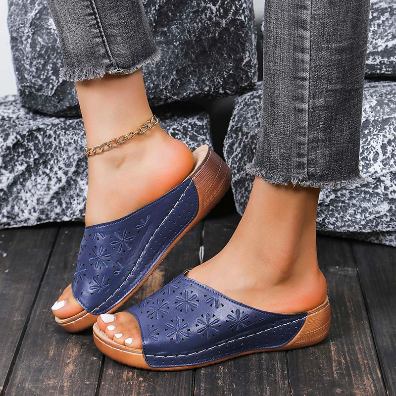 Summer Med Heels Slippers Women 2024 Open Toe Platform Beach Shoes Woman Outdoor Non-Slip Wedges Sandals Light Casual Flip Flops