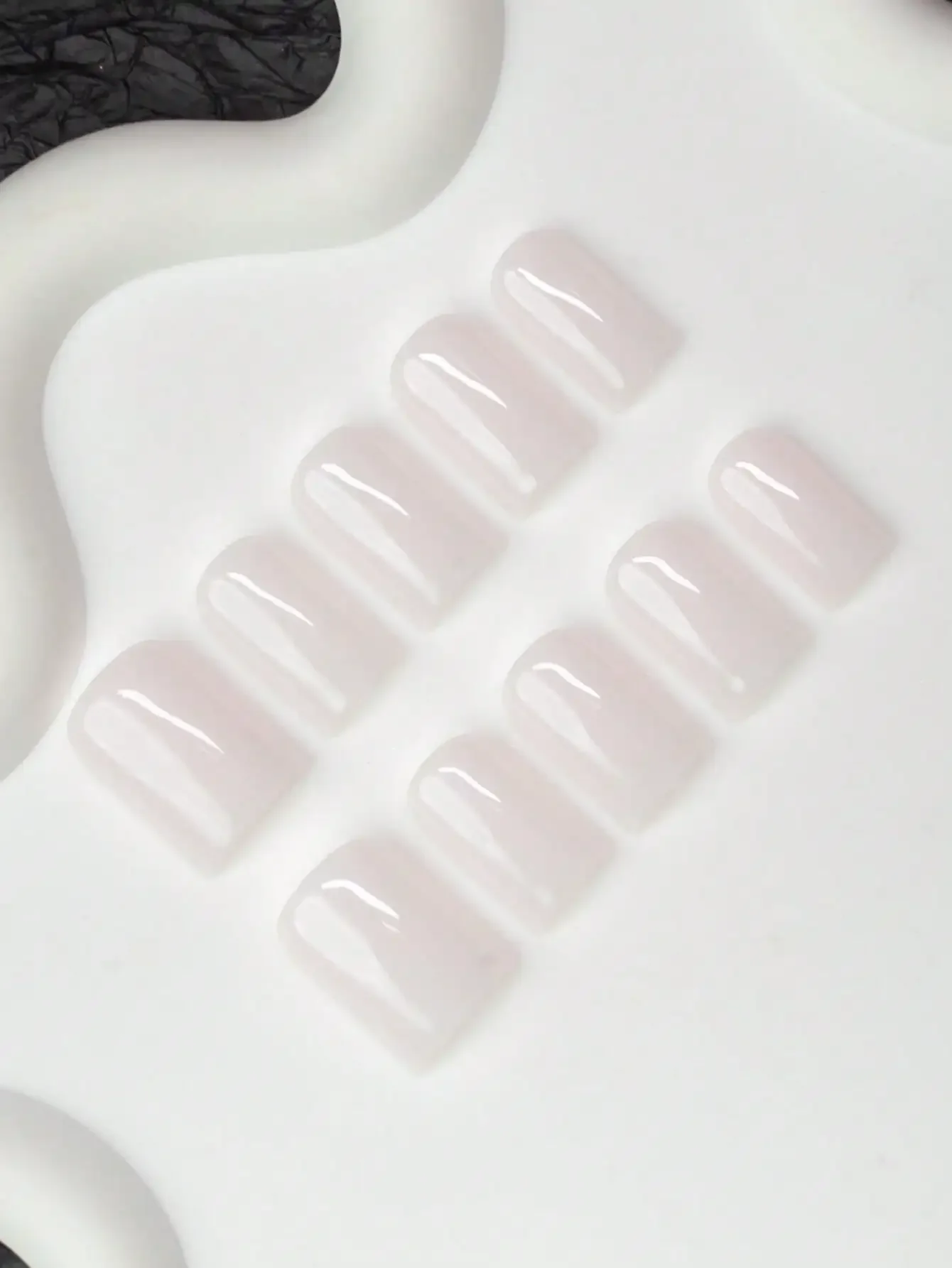 

10pcs Square Shaped Handmade Nail Art Tips, Nude & Milky White Solid Color Design, Handcrafted Nail Decorations Suitable For Wom