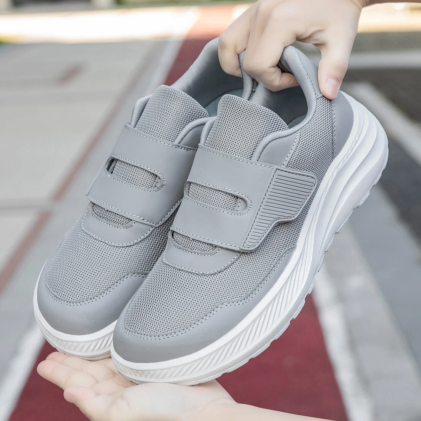 Diabetic Shoes for Men Comfort Walking Shoes for Elderly Swollen Feet Orthopedic Adjustable Double Strap Hook and Loop Sneakers