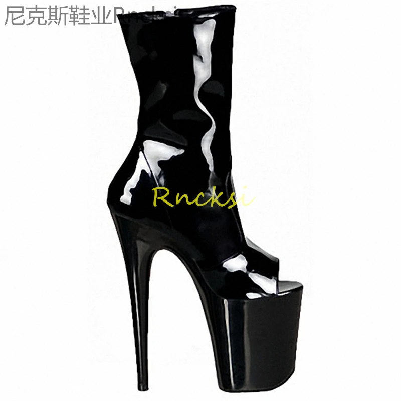 

20cm Bright leather pole dancing fashion catwalk shoes fashion high heels female model autumn new sleeve low boots