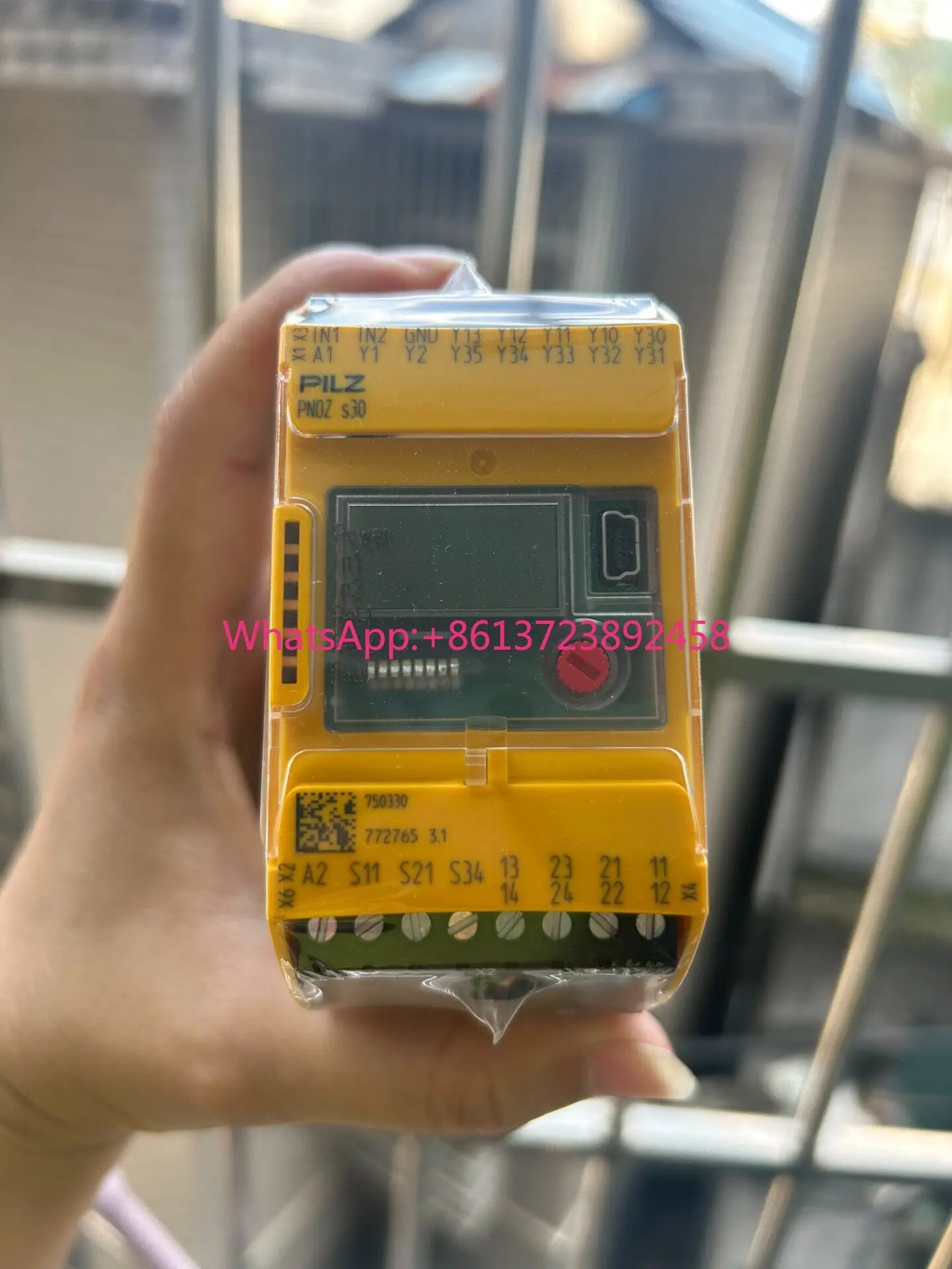 

Pilz Safety Relay S30 750330 Power Distribution in Stock
