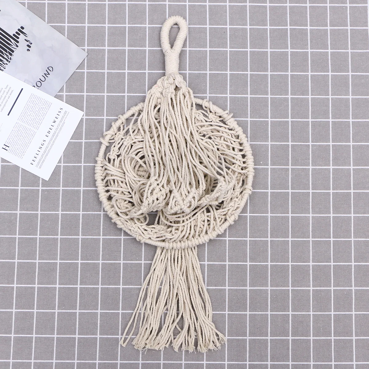 

Hand-Woven Macrame Plant Hanger for Home Decor Vintage-Style Hanging Flower Basket Indoor Outdoor Garden Decoration Wall Hanging
