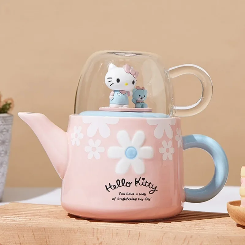 Sanrio Cartoon Animation Peripheral Hello Kitty Sakura Pink Teapot Jesienno-zimowy prezent na ukończenie szkoły dla przyjaciół i szkoły