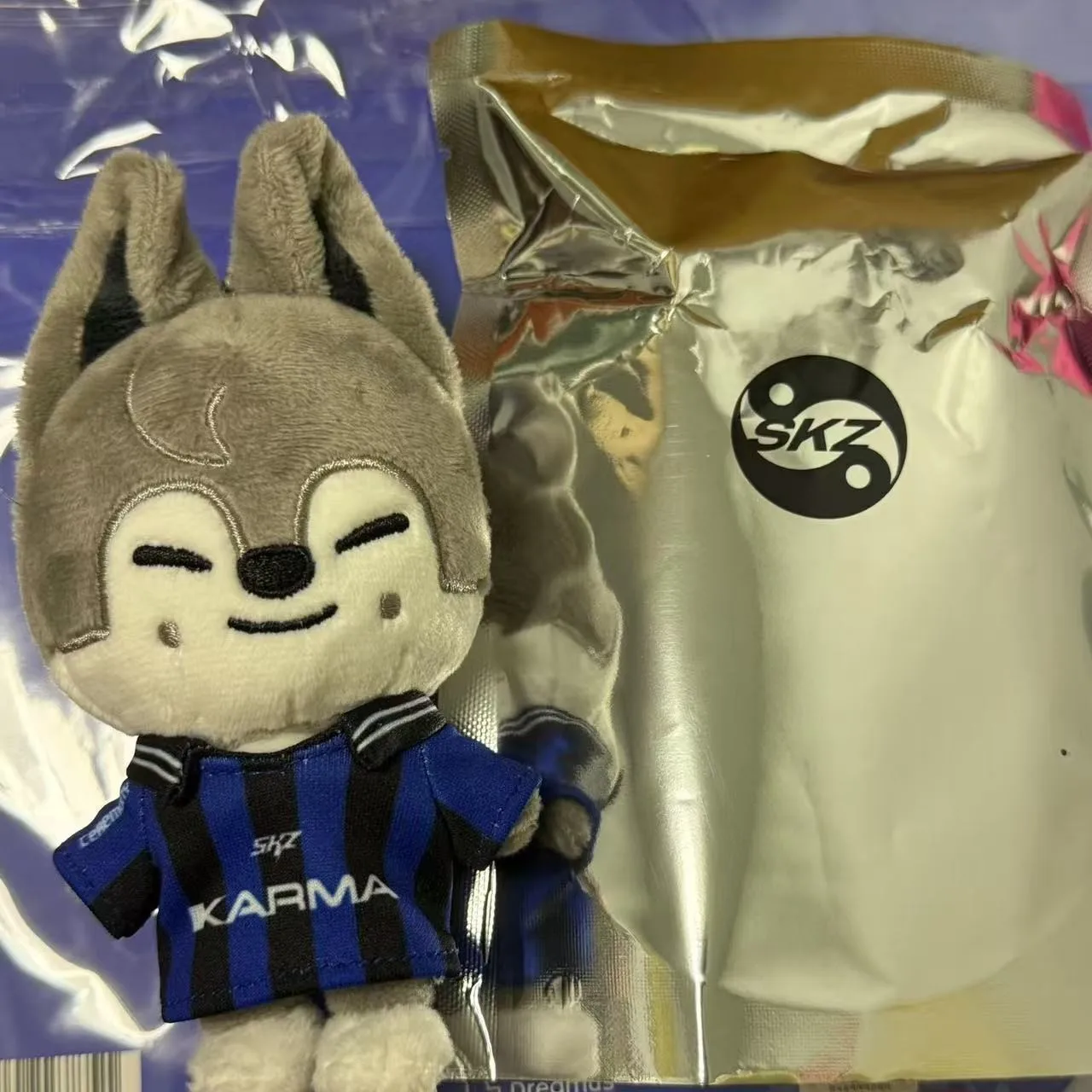 

НОВЫЙ Kpop SKZOO плюшевая игрушка Stray Kids новый альбом KARMA Wolfchan милый плюшевый брелок для ключей на Рождество детский подарок на день рождения