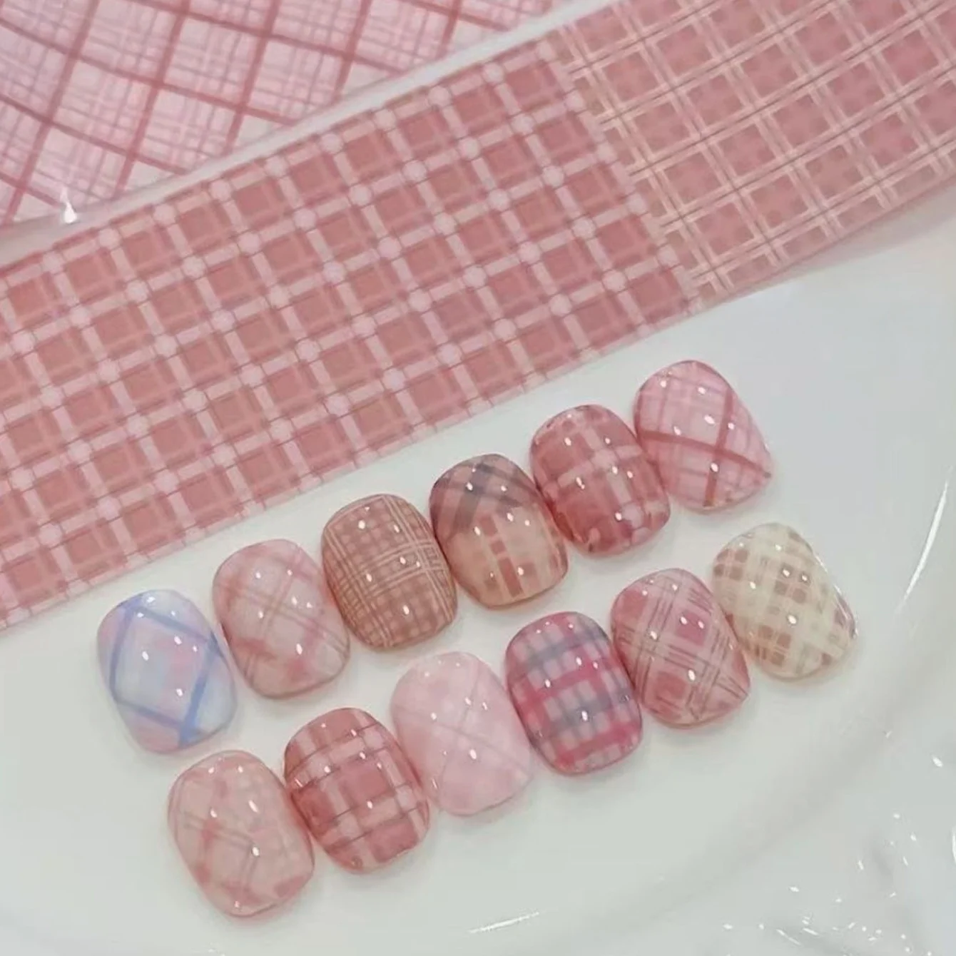 

10pcs Nail Art Foil Transfer Paper Pink Grid Pattern Nail Stamping Stickers Sweety Cowboy Style Manicure Decals for DIY Nail