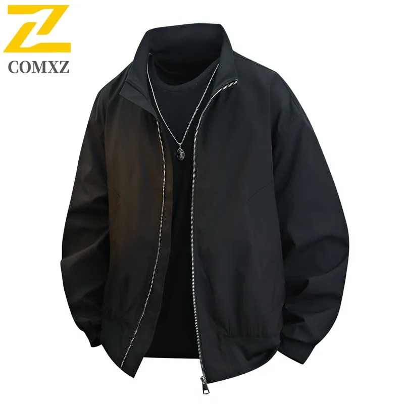 

COMXZ Men Mountaineering Jacket Relaxed Stand Collar Design Outdoor Windproof Jacket Premium Travel Comfort Autumn Windbreaker
