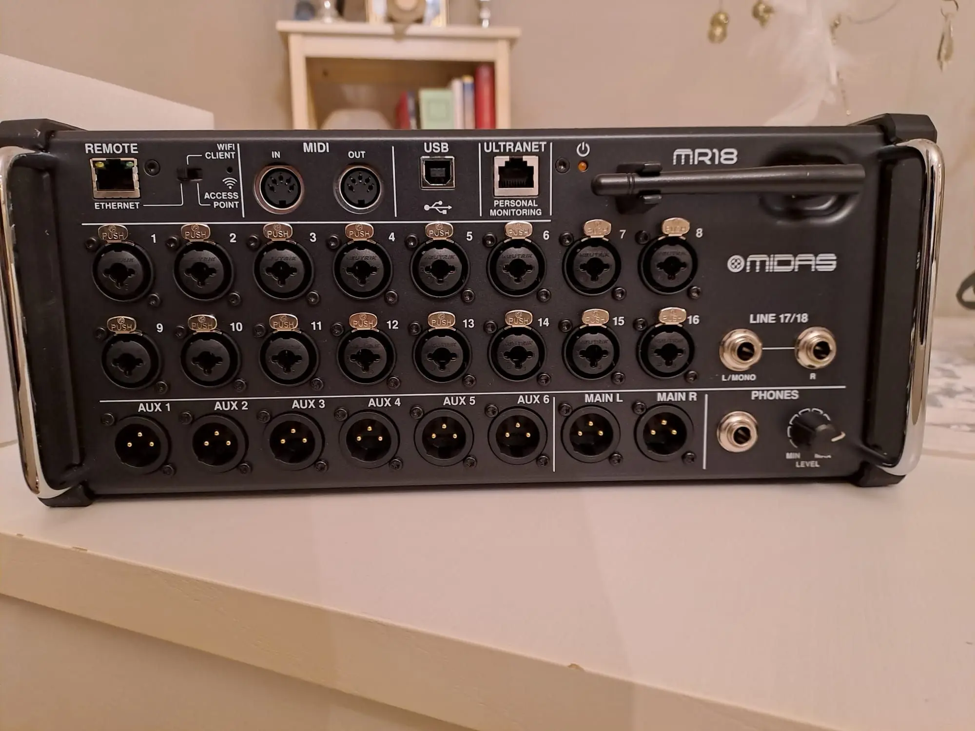 Midas MR18 18-Channel Digital Mixer Rackmount Professional Audio