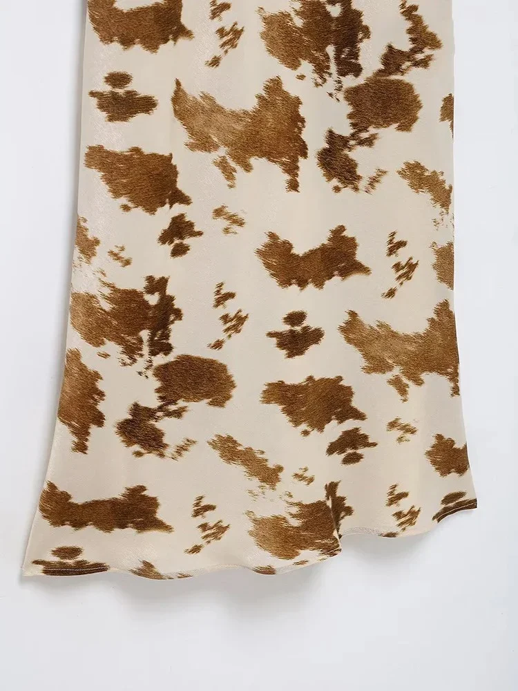 Women's Satin Texture V-Neck Mistletoe Dress Fashion Sexy Spot Printed Long Halter Dress Temperament Elegant Womenswear