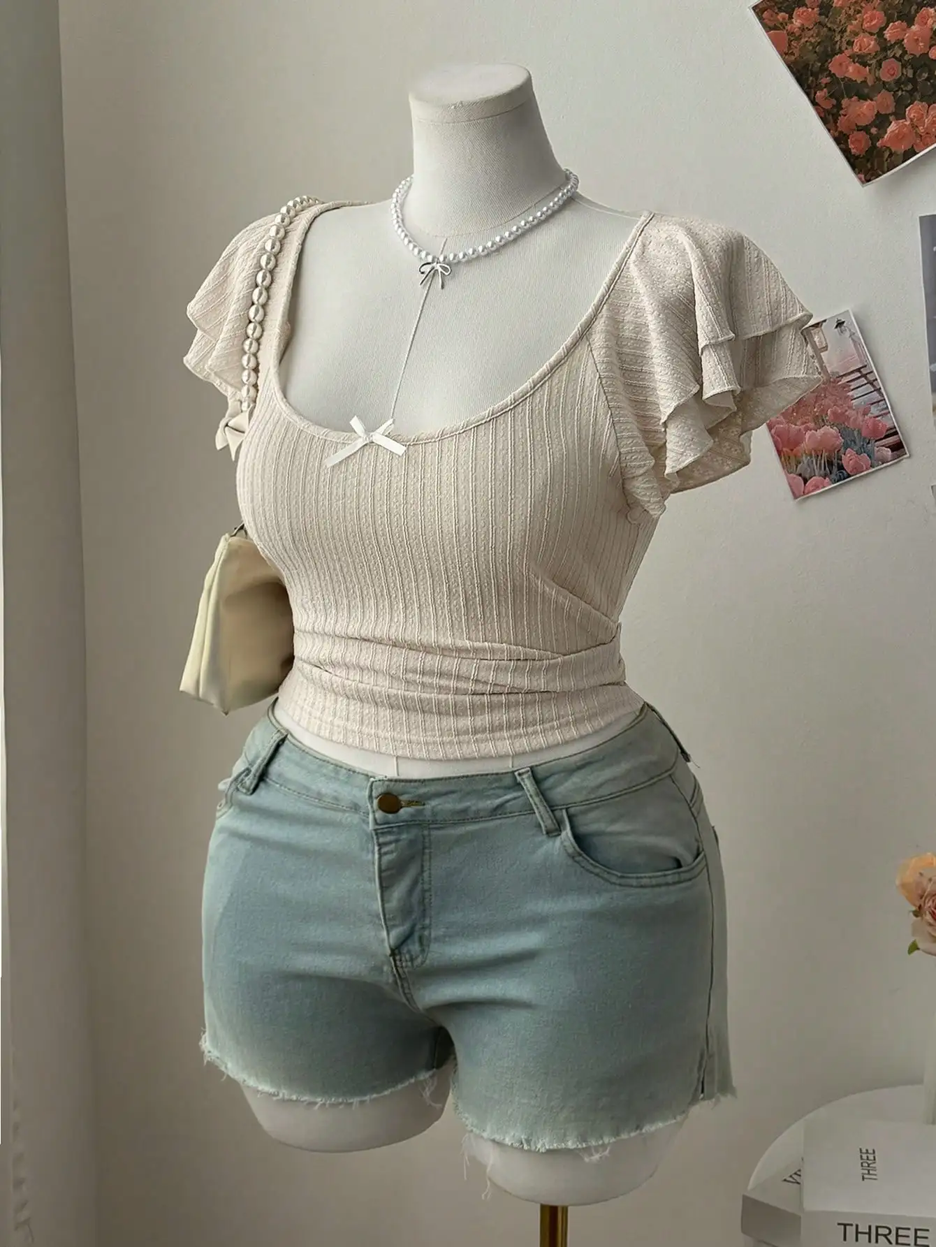 

Plus Size Beige Ruffle Sleeve Bow Detail Ribbed Crop Top