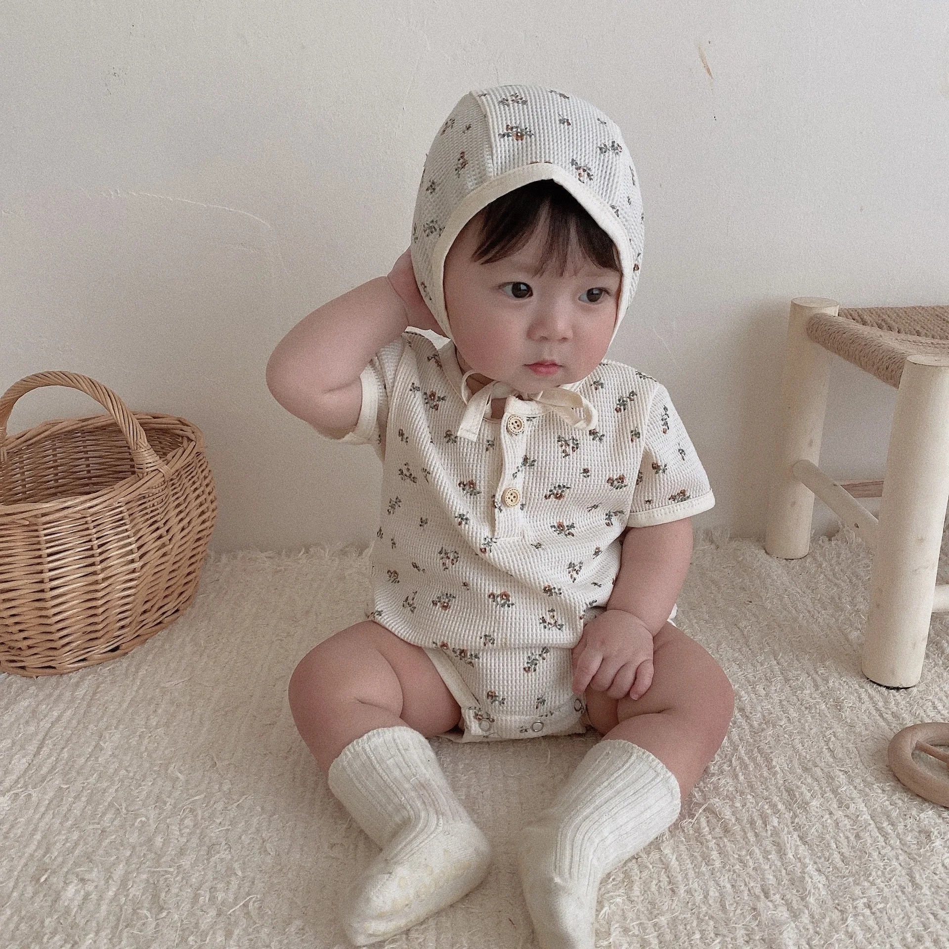 2024 New Baby Summer Short Sleeve Bodysuit Cute Bear Print Boy Cotton Waffle Jumpsuit Fashion Girl Floral Onesie Infant Clothes