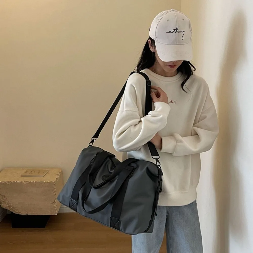 Large-Capacity Womens Travel Tote Bags Solid Color with Zipper Sports Shoulder Pack Overnight Bag Duffel Bag Business Travel Bag