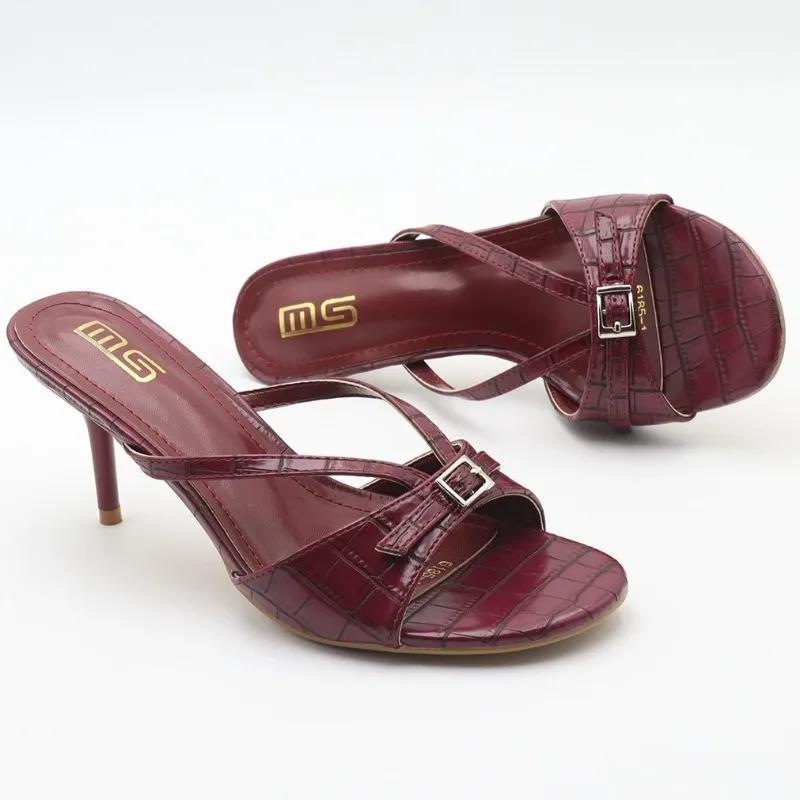 

Брендовые элегантные женские тапочки с пряжкой на ремне, летние шлепанцы на высоком каблуке-шпильке с открытым носком, женские офисные модные пикантные сандалии для взрослых