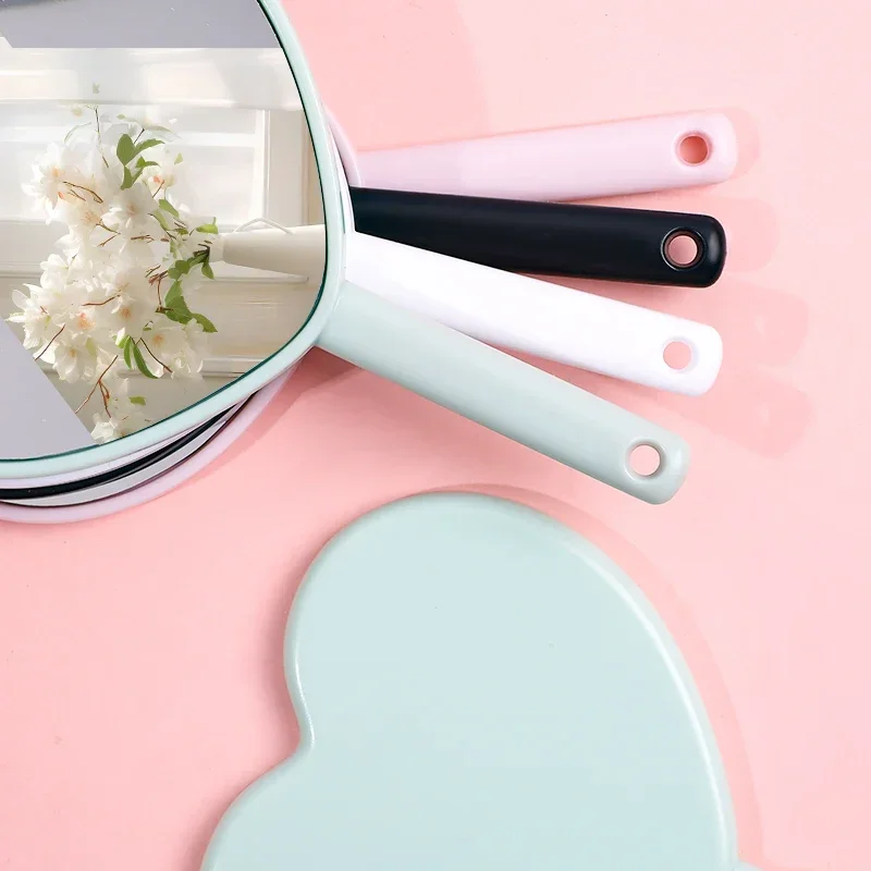 Love makeup mirror 4 color options Handheld makeup mirror New Makeup Mirrors Sweet Girl Style Suitable for carrying around