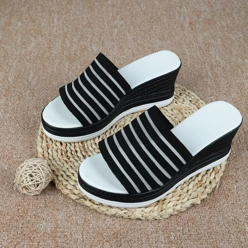 Summer New Women's Slippers Fashionable Women's High-heeled Slippers High-quality Color-blocked Open-toe Large Size Beach Shoes