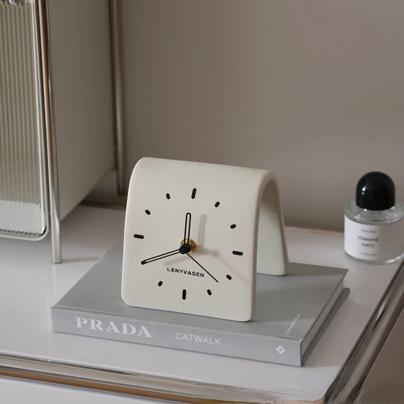 

Creative Countertop Ceramic Modern Minimalism Household Ornaments Living Room Home Accessories Bedside Silent Desk Clock