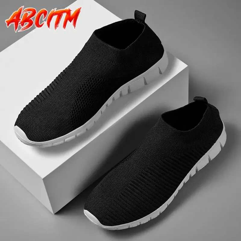 Light Soft Sneakers Men Low Top Slip on Designer Shoes Big Size Men's Summer Sports Shoes Mesh Breathable Man Casual Sneaker C12