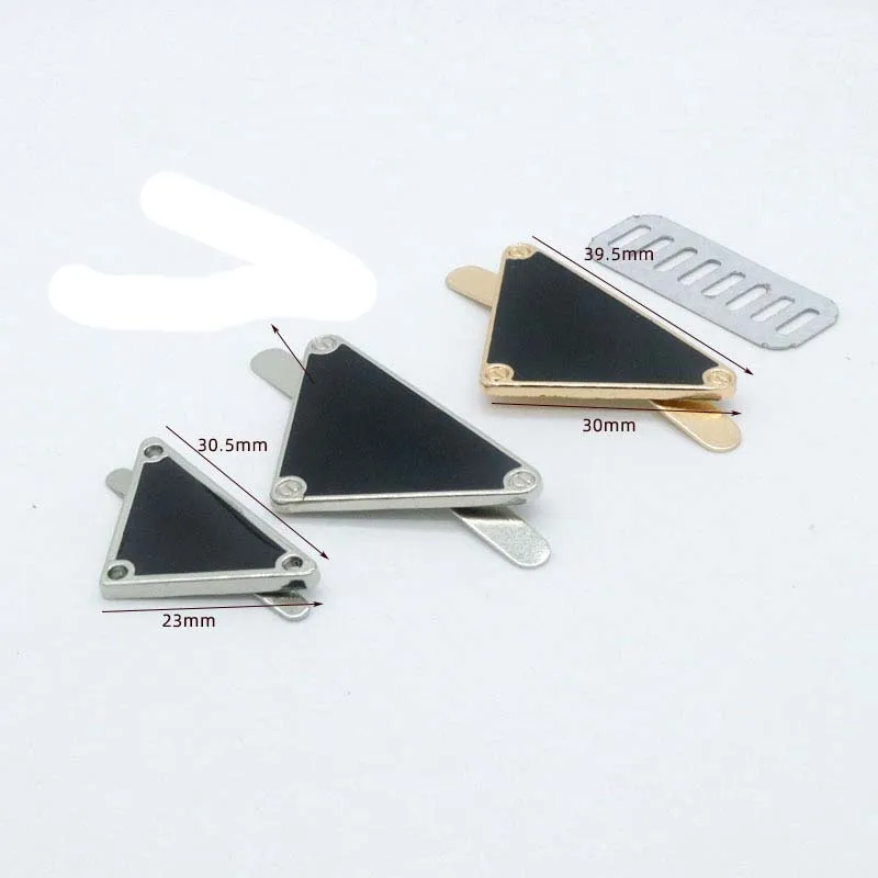 40pcs high quality triangle decoration Metal Plate Blank Logo Laser hardware straps tail clasp accessory bag accessories