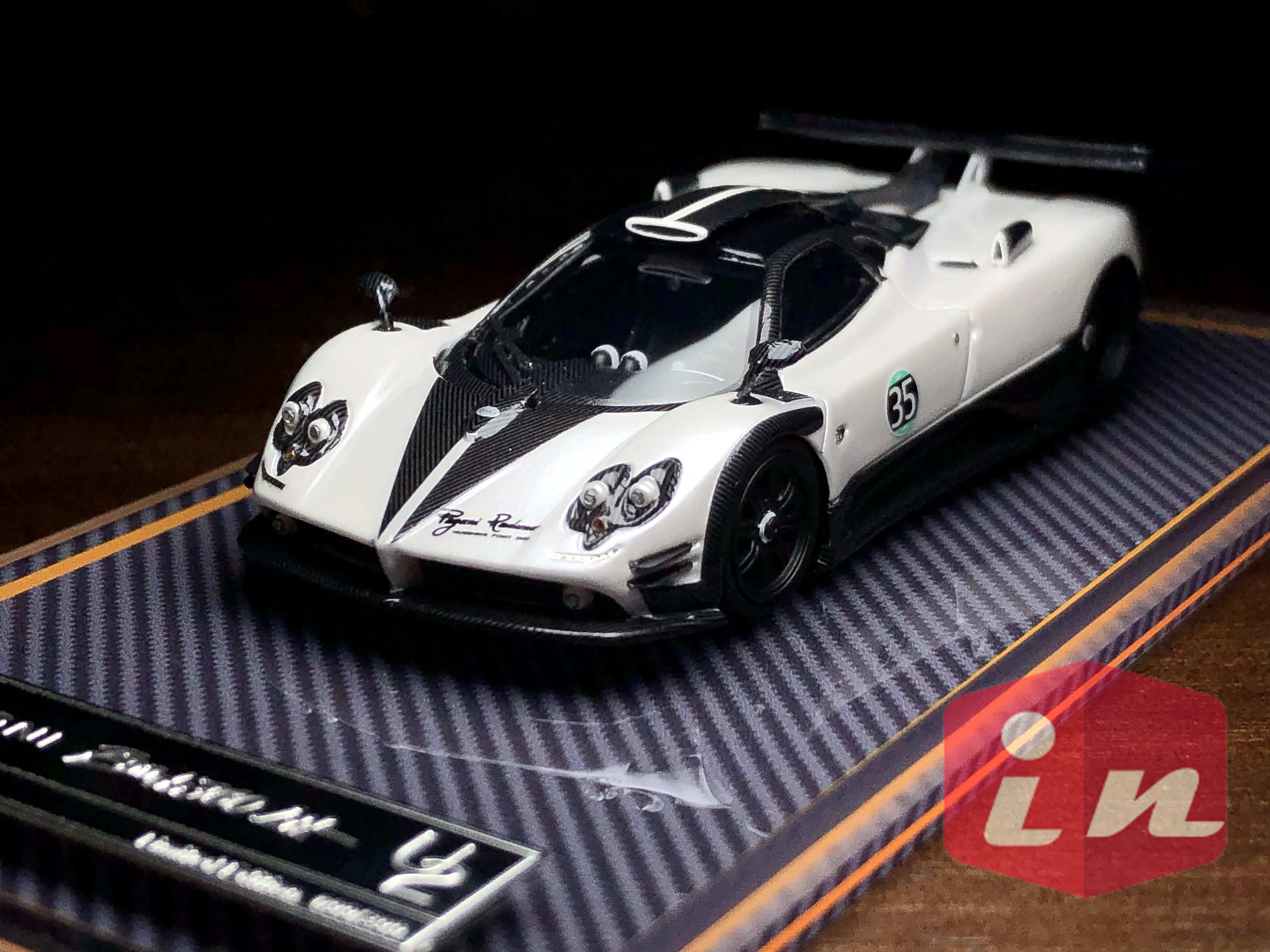 

U2 1:64 Zonda 760LH White Resin Model car Collection Limited Edition Hobby Toys