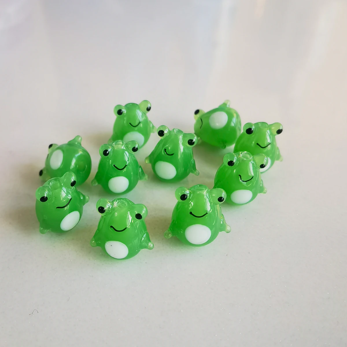 

5pcs Handmade 3D Frog-Shaped Lampwork Glass Beads for Jewelry Making DIY Bracelet Necklace Earring Keychain Accessories