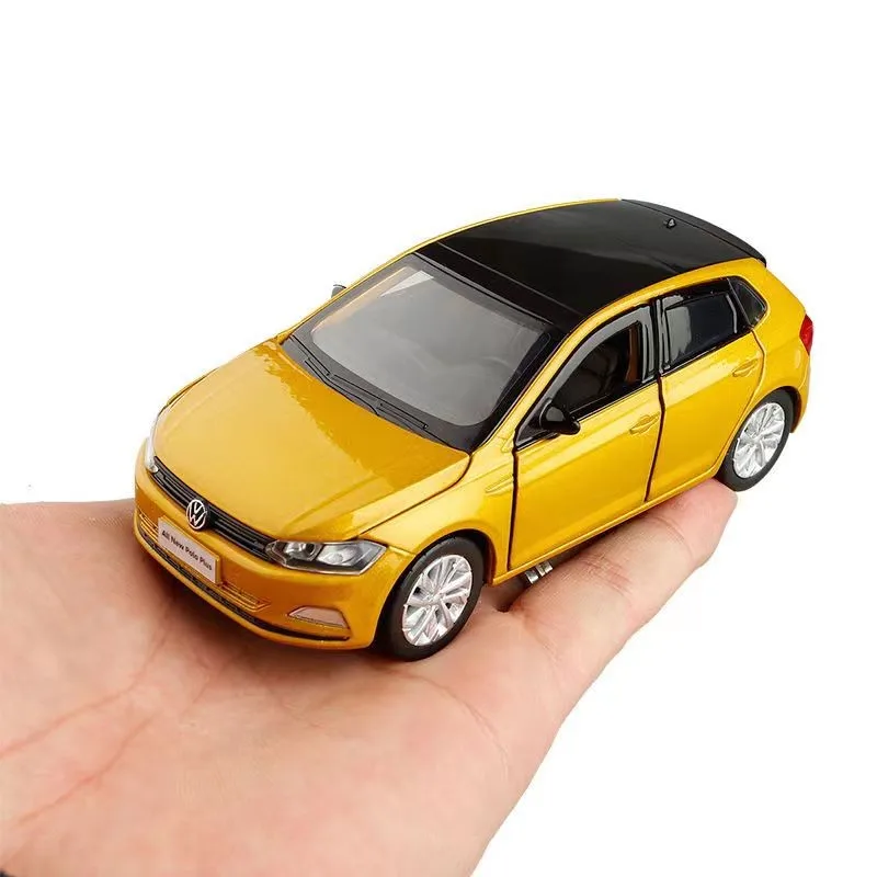 WELLY 1:32  VW POLO Plus Alloy Car Diecasts & Toy Vehicles Car Model Sound and Light Pull Back Car Toys Ornaments For Kids Gifts