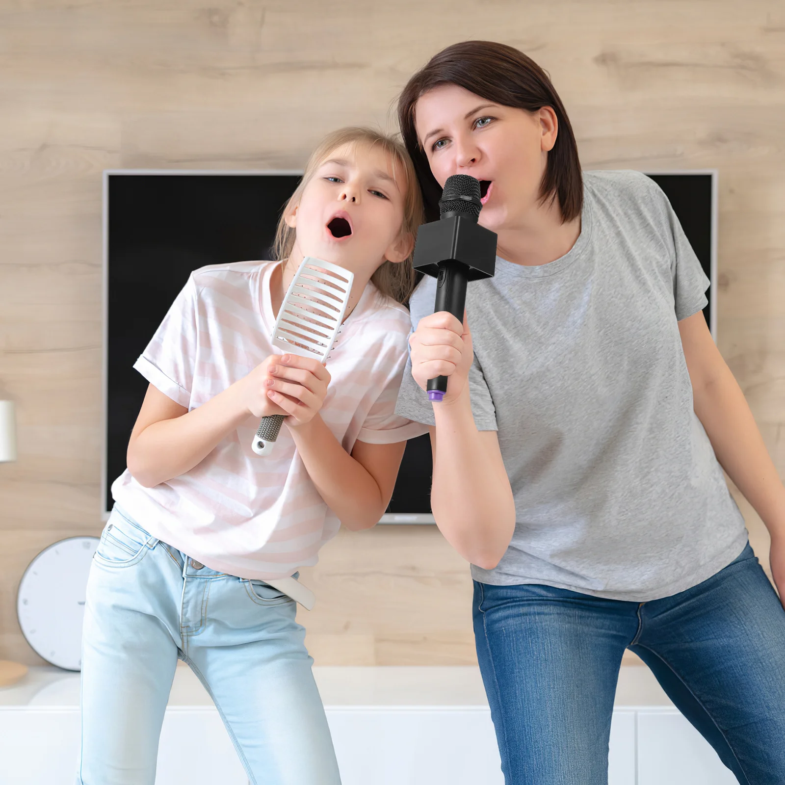 

Pretend Play Microphone for Kids High Simulation Appearance with Flag Station Use At Home Party School Performances