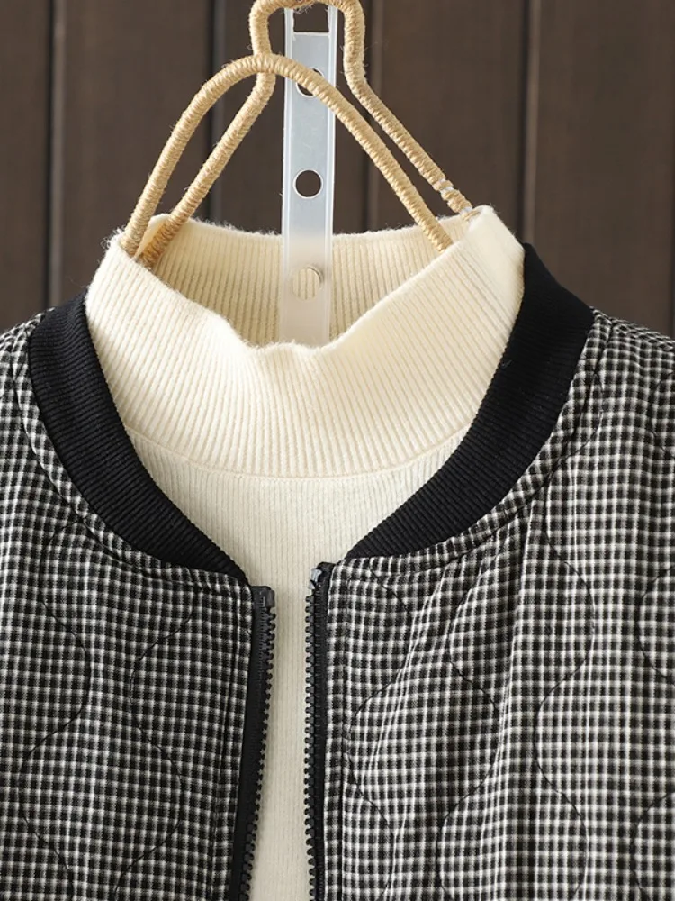 High-End Artistic Black White Plaid Cotton Jacket Women's Winter Windproof Cold-resistant Baseball Style Fashion Zipper Coat